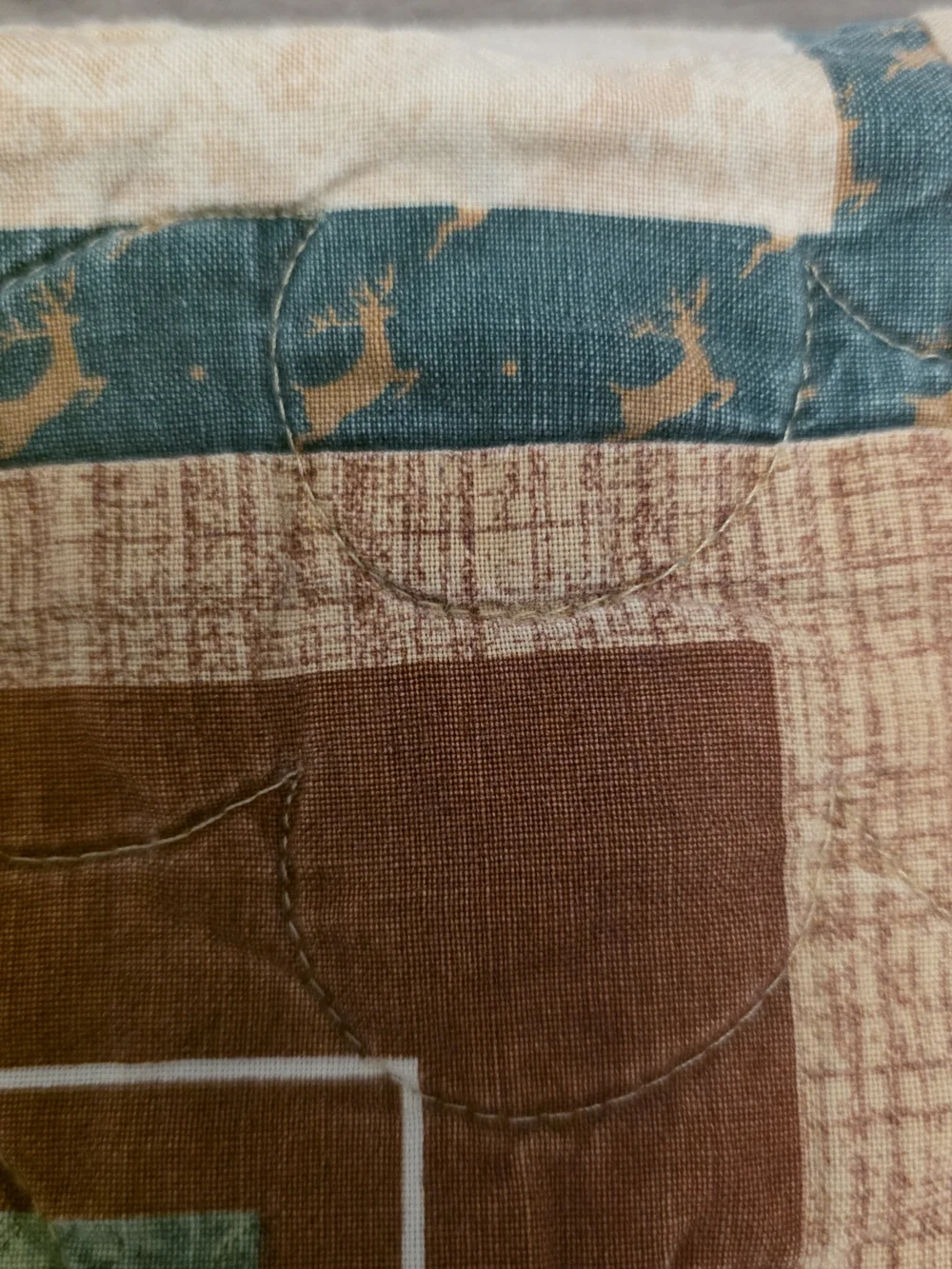 Vtg Handmade Wildlife Quilt Throw Rustic Cabin Lodge Decor, Deer Wolf Fox Animal
